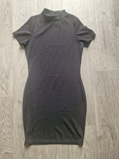Robe noir boohoo d'occasion  Vaison-la-Romaine