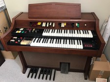 lowrey organ for sale  THETFORD