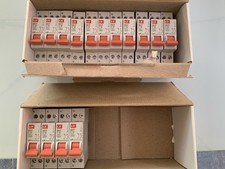 Disjoncteur magnéto thermique d'occasion  Petite-Forêt