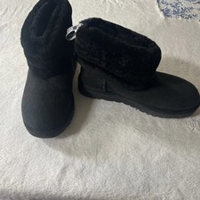 Brand new ugg for sale  Englewood Cliffs