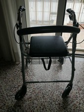 Deambulatore alluminio con usato  Valenzano