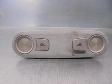 8t0947111be lumière habitacle d'occasion  Expédié en France