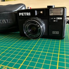 Macchina fotografica petri usato  Citta Sant Angelo