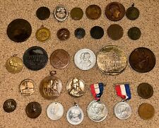 Lote de 30 medalhas e moedas antigas do mundo escasso Bélgica, França séculos XVIII a XX comprar usado  Enviando para Brazil