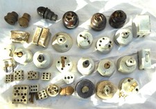 Lot ancien interrupteur d'occasion Lot ancien interrupteur d'occasion  Aimargues