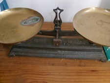 Ancienne balance type d'occasion  Ceaucé