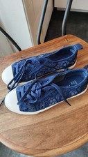 Baskets dentelle bleu d'occasion  Lyon VIII