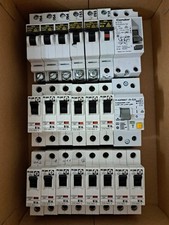 22x sicherungsautomat schutzsc gebraucht kaufen 22x sicherungsautomat schutzsc gebraucht kaufen  Pohlheim