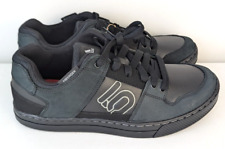 Size 11.5 men for sale  Pittsburg