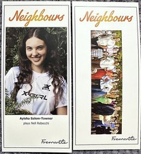 Cartão de fã Neighbours Nell Rebecchi e grupo Ayisha Salem-Towner comprar usado  Enviando para Brazil