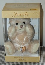 2007 JÓIAS RÍGIDAS em caixa SWAROVSKI ursinho de pelúcia CORAÇÃO DE CRISTAL mohair de pêssego comprar usado 2007 JÓIAS RÍGIDAS em caixa SWAROVSKI ursinho de pelúcia CORAÇÃO DE CRISTAL mohair de pêssego comprar usado  Enviando para Brazil