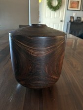 Dan Kvitka (americano, b. 1958) - Vaso de madeira vintage de estúdio virado, assinado (1988) comprar usado Dan Kvitka (americano, b. 1958) - Vaso de madeira vintage de estúdio virado, assinado (1988) comprar usado  Enviando para Brazil