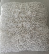 Weißes kunstfell kissen gebraucht kaufen Weißes kunstfell kissen gebraucht kaufen  Augsburg