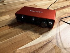Focusrite scarlett 2i2 d'occasion  Expédié en Belgium