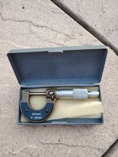 Metric micrometer for sale  MANSFIELD