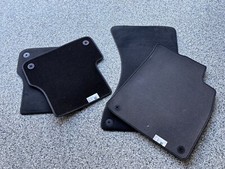 Tapetes de assoalho traseiros dianteiros AUDI genuínos OEM A6 A7 preto 4G1 863 691 A QA5 novo na caixa comprar usado  Enviando para Brazil