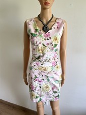 Robe rose fleurie d'occasion  Void-Vacon