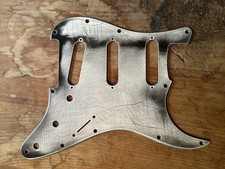 Fender stratocaster pickguard d'occasion  Expédié en Belgium