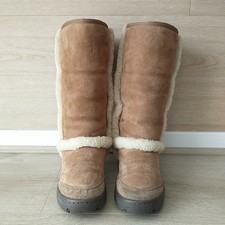 Stivali ugg donna usato  Spedire a Italy