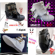 Scarpe donna zeppa usato  Caivano