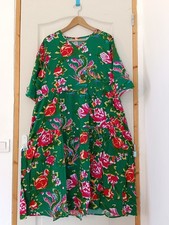 Robe florale vert d'occasion  Ribécourt-Dreslincourt