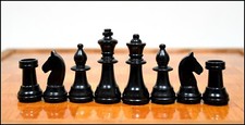 Vintage chess set for sale  READING