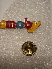 Pin's SMOBY.   Marque de Jouets P24 na sprzedaż  Wysyłka do Poland