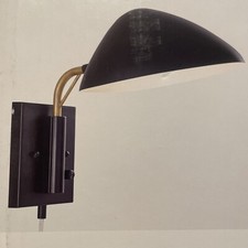 Usado, Arandela de parede plug-in Kichler Rico, braço oscilante, preto fosco e luz de latão - estilo MCM comprar usado  Enviando para Brazil