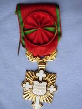 Medaille officier courage d'occasion  Montpellier-