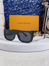 Óculos de sol oval feminino moda lente cinza armação preta brilhante Louis Vuitton comprar usado  Enviando para Brazil