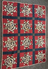 Selo postal antigo 12 blocos colcha estrela solitária costurada à mão vermelho azul 65” X 87” comprar usado Selo postal antigo 12 blocos colcha estrela solitária costurada à mão vermelho azul 65” X 87” comprar usado  Enviando para Brazil