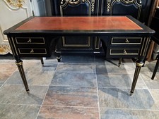 Bureau ancien patiné d'occasion  Mézières-sur-Seine