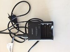 Carregador de bateria Sony AA e AAA comprar usado  Enviando para Brazil