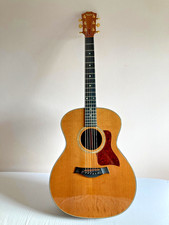 Taylor guitar cajon for sale Taylor guitar cajon for sale  ILFORD