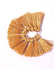 Kuchulu Di Seta E Frange Per Sari (Confezione Da 10) Portachiavi Etnico Beige comprar usado  Enviando para Brazil