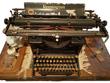 macchina scrivere remington usato macchina scrivere remington usato  Monta