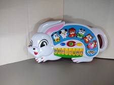 Piano musical infantil com sons de animais acende testado funciona muito bem comprar usado Piano musical infantil com sons de animais acende testado funciona muito bem comprar usado  Enviando para Brazil