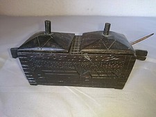 Old salt shaker d'occasion  Expédié en Belgium