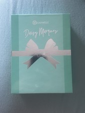 Cosmetics daisy marquez gebraucht kaufen  Schwabach