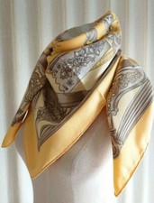 Hermes scarf carre d'occasion  Expédié en Belgium