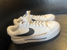 Nike women court for sale  Hendersonville