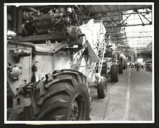 Holguin Cuba-Linha de montagem de colheitadeira de cana-de-açúcar-máquinas agrícolas-comunismo comprar usado  Enviando para Brazil