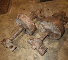 rodas de carrinho industrial antigas de ferro fundido com eixos e suportes  comprar usado  Enviando para Brazil