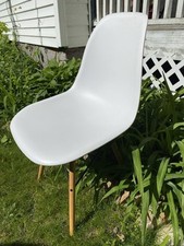 Set white modern for sale  Kalamazoo