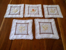 Lot petits napperons d'occasion  Senozan