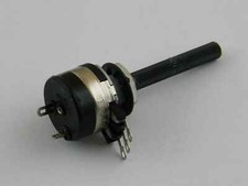 Potenziometro 22k ohm usato Potenziometro 22k ohm usato  Italia