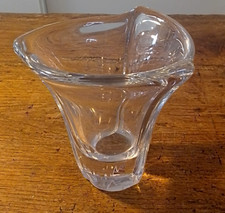 Mignon petit vase d'occasion  Montreuil-Bellay