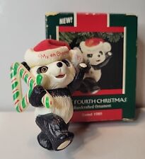 1989 Vintage HALLMARK Bebê Quarto Enfeite de Natal 4º Natal Panda Com Caixa  comprar usado  Enviando para Brazil