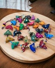 Feito À Mão Indiano Tota Pássaro Bell Prosperidade Galinhas pendurado String X Natal Ornamentos comprar usado  Enviando para Brazil