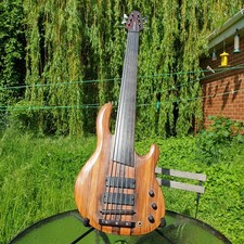 String fretless bass for sale  HORNCHURCH